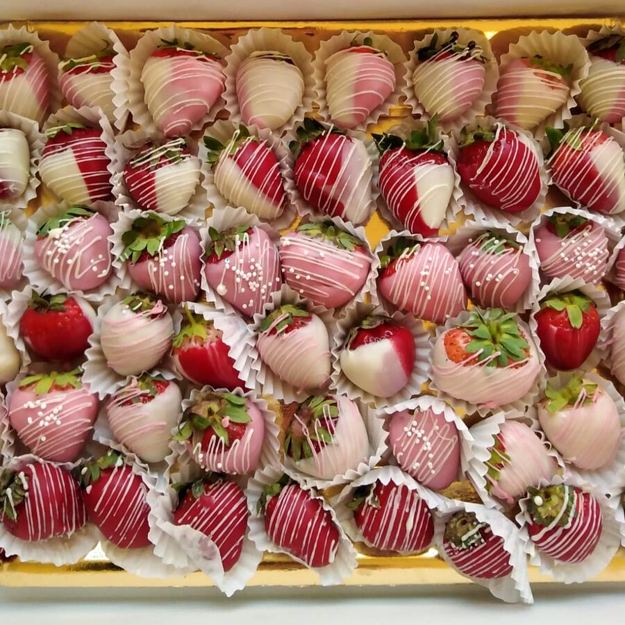 Căpșuni glazurate în ciocolată, cutie cadou Sweet Tooth