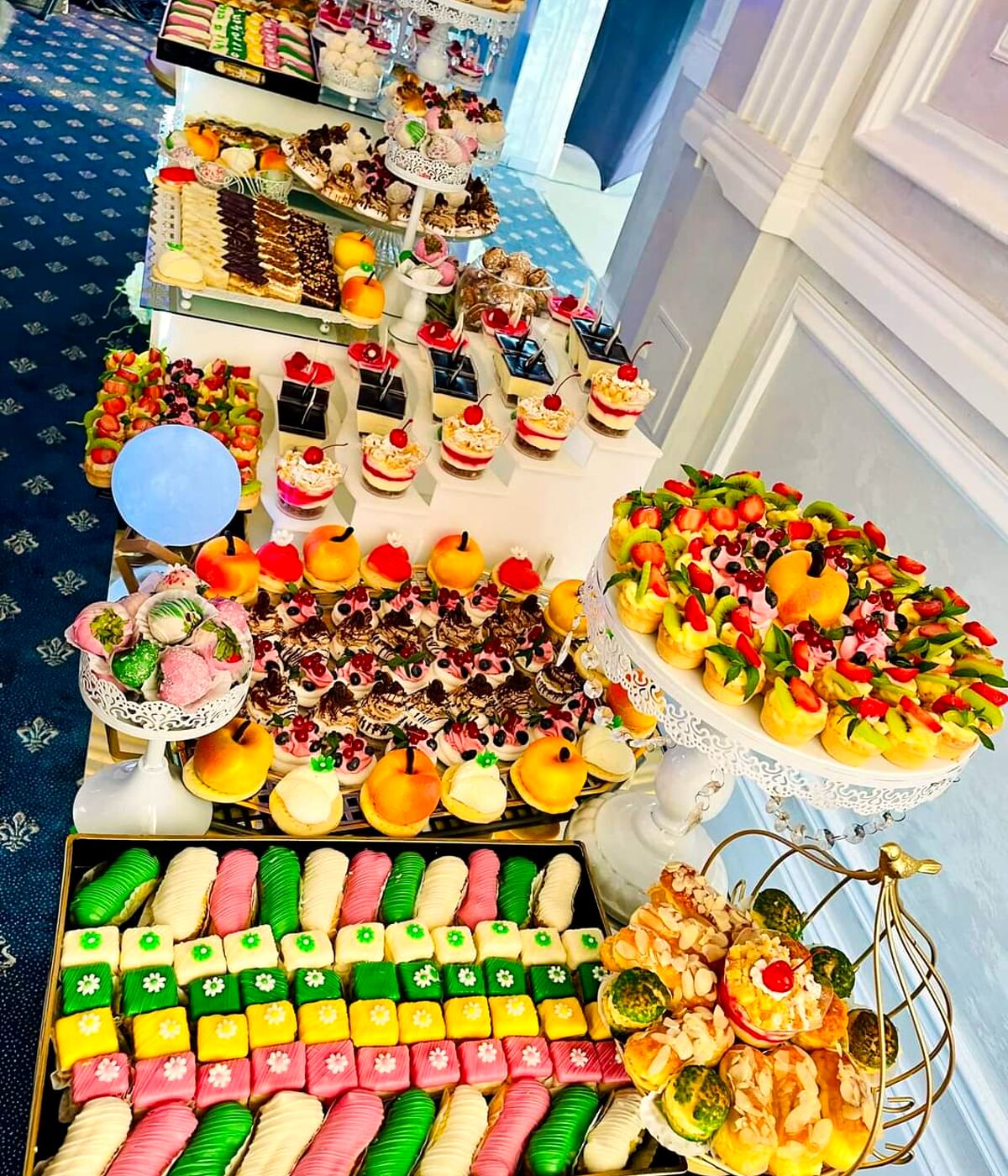 Bufet dulce Sweet Tooth, aranjament de eveniment