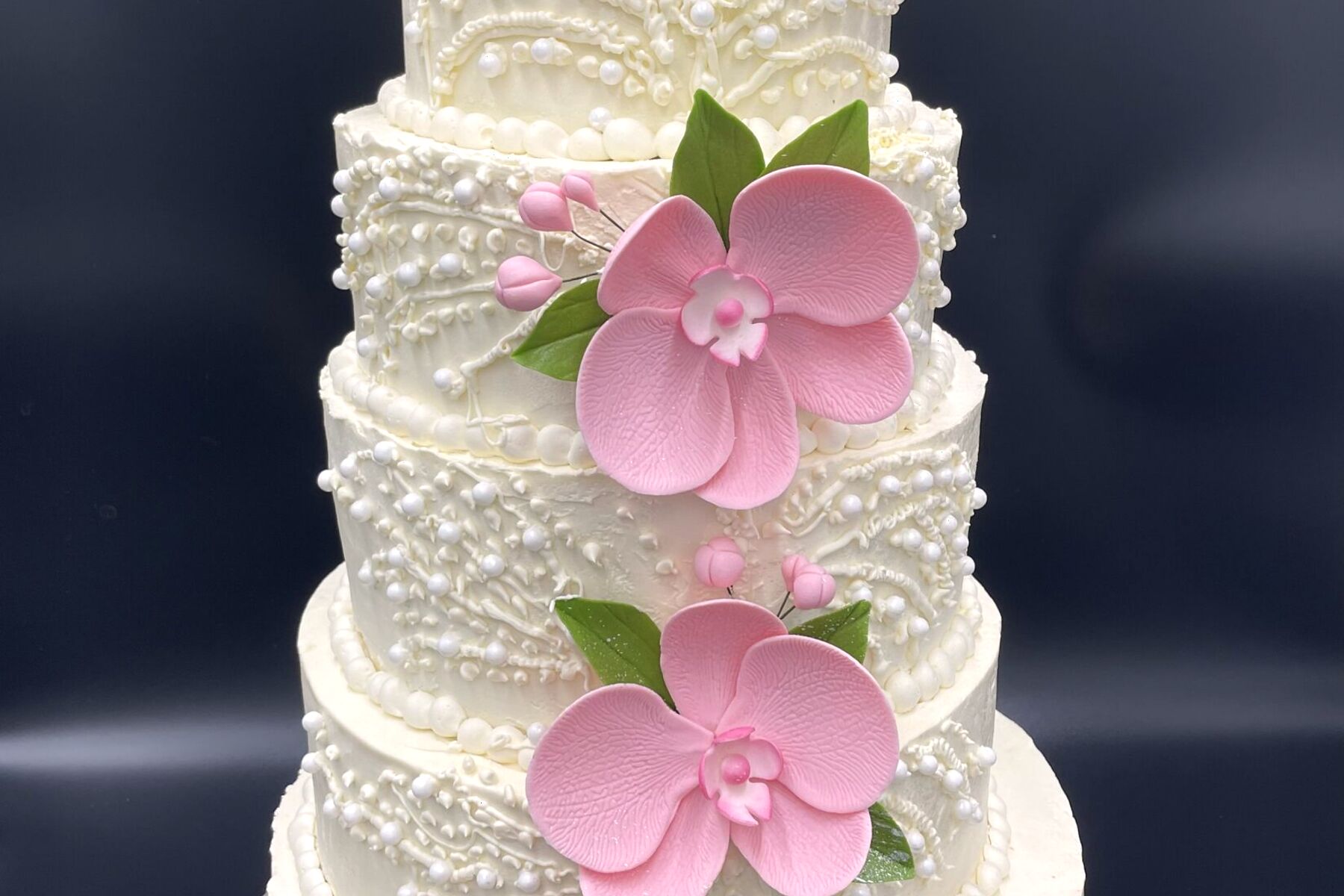 Tort de nuntă Sweet Tooth, flori de zahăr roz